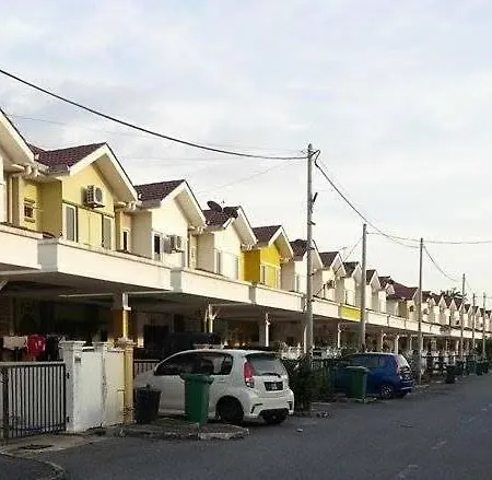 Safiyyah Homestay Kuala Nerang Luaran gambar